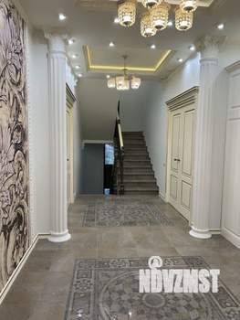 Дом 460м&sup2;, 3-этажный, участок 8 сот.  