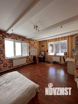 Дом 295м², 2-этажный, участок 10 сот.  