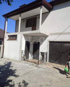 Дом 150м&sup2;, 2-этажный, участок 3 сот.  