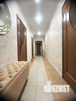 Дом 200м&sup2;, 3-этажный, участок 8 сот.  