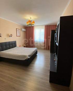 Дом 210м², 3-этажный, участок 3 сот.  