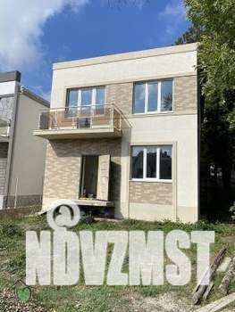 Дом 122м&sup2;, 2-этажный, участок 3 сот.  