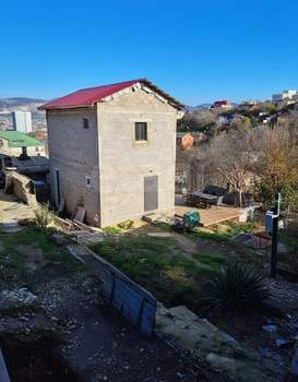 Дом 70м&sup2;, 2-этажный, участок 3 сот.  