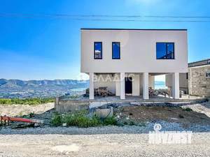 Дом 479м&sup2;, 3-этажный, участок 5 сот.  