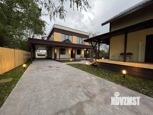 Коттедж 300м², 2-этажный, участок 7 сот.  