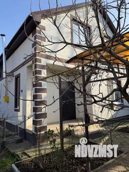 Дом 130м&sup2;, 2-этажный, участок 6 сот.  