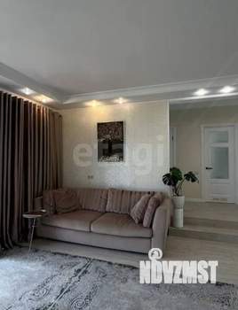 Дом 138м&sup2;, 2-этажный, участок 6 сот.  