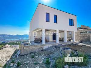 Дом 479м&sup2;, 3-этажный, участок 5 сот.  