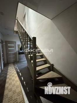 Дом 100м&sup2;, 2-этажный, участок 9 сот.  