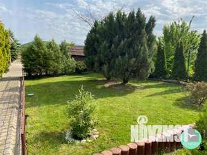 Дом 200м&sup2;, 2-этажный, участок 15 сот.  