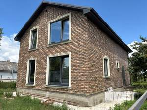 Дом 166м&sup2;, 2-этажный, участок 4 сот.  