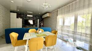 Дом 148м&sup2;, 2-этажный, участок 4 сот.  