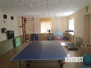 Дом 383м&sup2;, 3-этажный, участок 10 сот.  