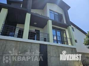 Дом 295м&sup2;, 2-этажный, участок 6 сот.  