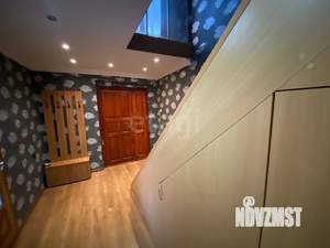 Дом 195м&sup2;, 2-этажный, участок 9 сот.  