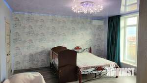 Дом 240м&sup2;, 2-этажный, участок 6 сот.  