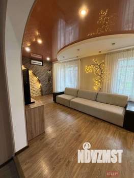 Дом 140м&sup2;, 2-этажный, участок 4 сот.  