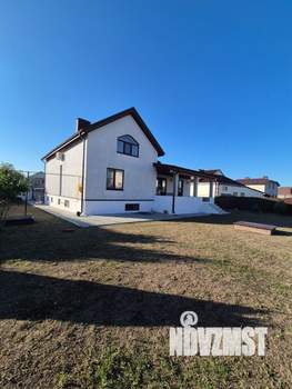 Дом 281м², 3-этажный, участок 8 сот.  