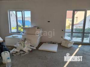 Дом 160м&sup2;, 2-этажный, участок 4 сот.  