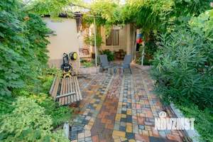 Дом 296м&sup2;, 1-этажный, участок 7 сот.  