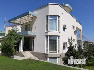 Дом 363м&sup2;, 3-этажный, участок 6 сот.  