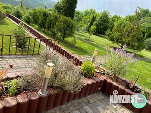 Дом 200м&sup2;, 2-этажный, участок 15 сот.  