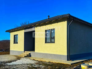 Дом 112м&sup2;, 1-этажный, участок 6 сот.  