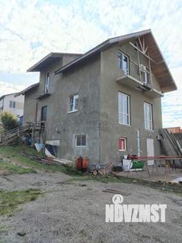 Дом 238м&sup2;, 3-этажный, участок 6 сот.  