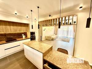 Дом 213м², 2-этажный, участок 6 сот.  