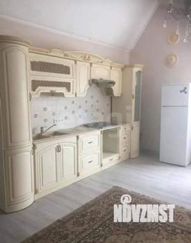 Дом 396м², 3-этажный, участок 9 сот.  