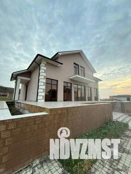 Дом 502м&sup2;, 2-этажный, участок 16 сот.  