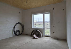 Дом 200м&sup2;, 2-этажный, участок 4 сот.  