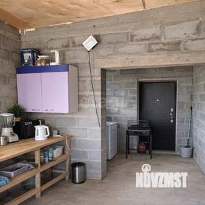 Дом 70м&sup2;, 2-этажный, участок 3 сот.  