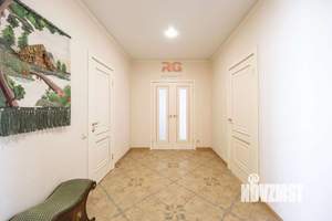 Дом 174м², 2-этажный, участок 5 сот.  