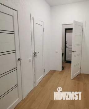 Дом 180м&sup2;, 2-этажный, участок 4 сот.  