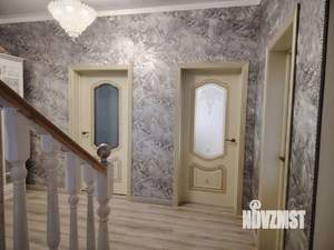 Дом 221м², 2-этажный, участок 10 сот.  