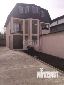 Дом 160м&sup2;, 2-этажный, участок 4 сот.  