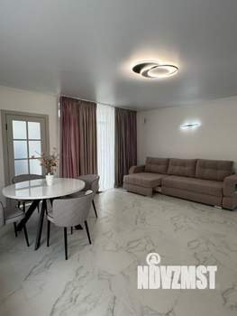 Дом 160м&sup2;, 2-этажный, участок 5 сот.  