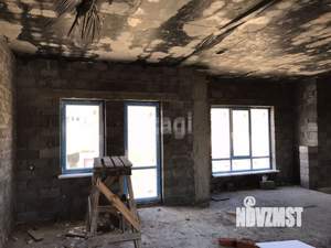 Дом 130м&sup2;, 2-этажный, участок 4 сот.  