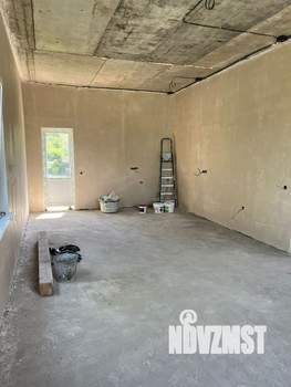 Дом 180м², 2-этажный, участок 5 сот.  