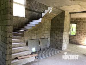Дом 180м², 2-этажный, участок 6 сот.  
