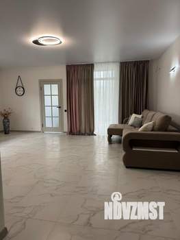 Дом 160м&sup2;, 2-этажный, участок 5 сот.  