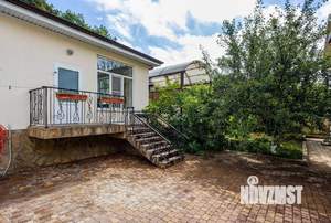 Дом 160м², 2-этажный, участок 10 сот.  