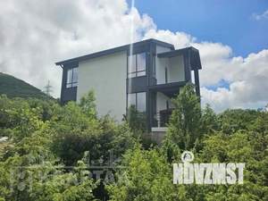 Дом 295м&sup2;, 2-этажный, участок 6 сот.  