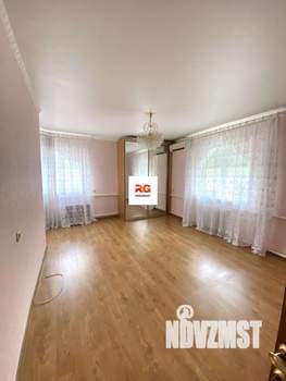 Дом 230м², 2-этажный, участок 10 сот.  