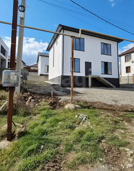 Дом 154м&sup2;, 2-этажный, участок 3 сот.  