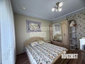Дом 214м², 2-этажный, участок 6 сот.  