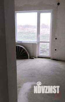 Дом 100м&sup2;, 2-этажный, участок 3 сот.  