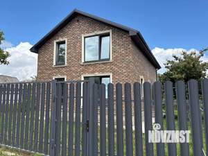 Дом 166м&sup2;, 2-этажный, участок 4 сот.  