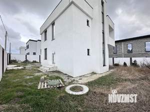 Дом 273м&sup2;, 2-этажный, участок 4 сот.  